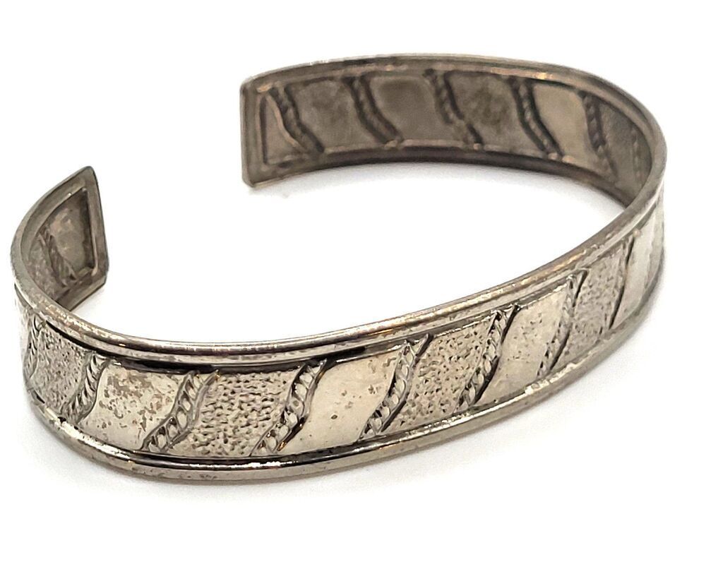 Vintage Silver Bangle Bracelet 7in